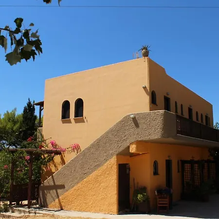 Dionisis Apartmán *